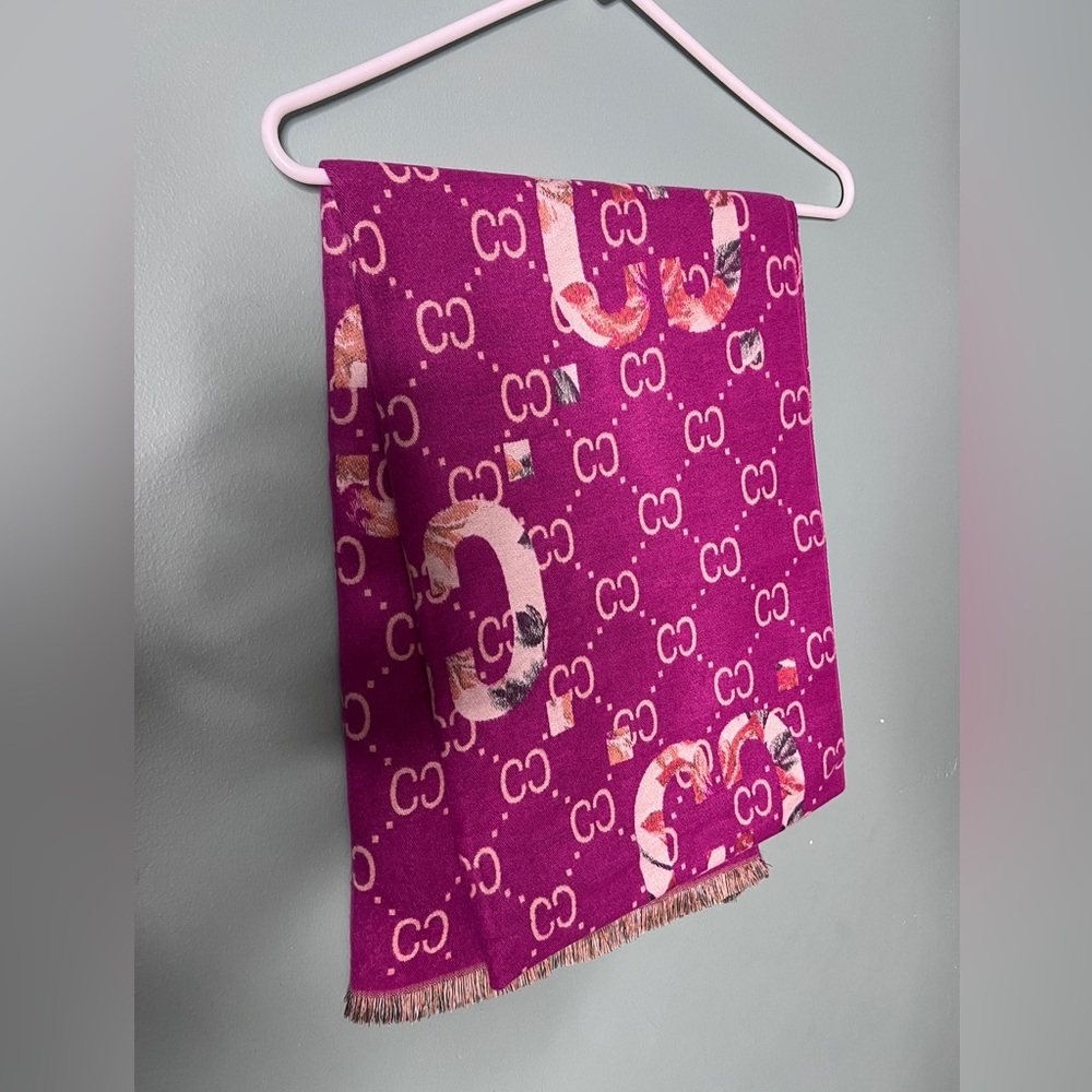 Purple / Magenta Patterned Scarf NEW NO TAG